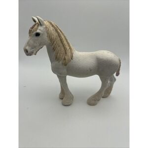 Schleich Horse Figurine White Mare Female braid mane Am Lines 69 D-73527‎ Gmund
